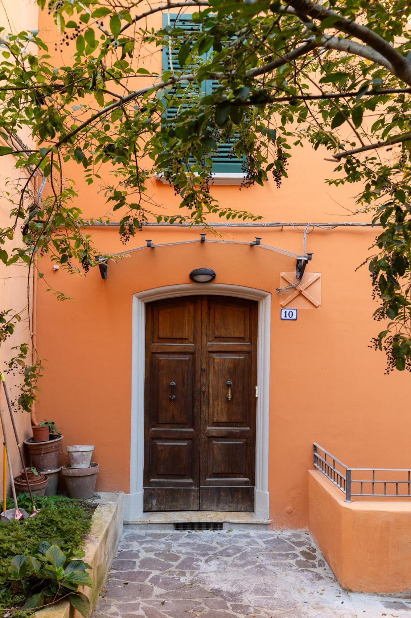 Capo Di Lucca White Apartments By Wonderful Italy Bologna Bagian luar foto